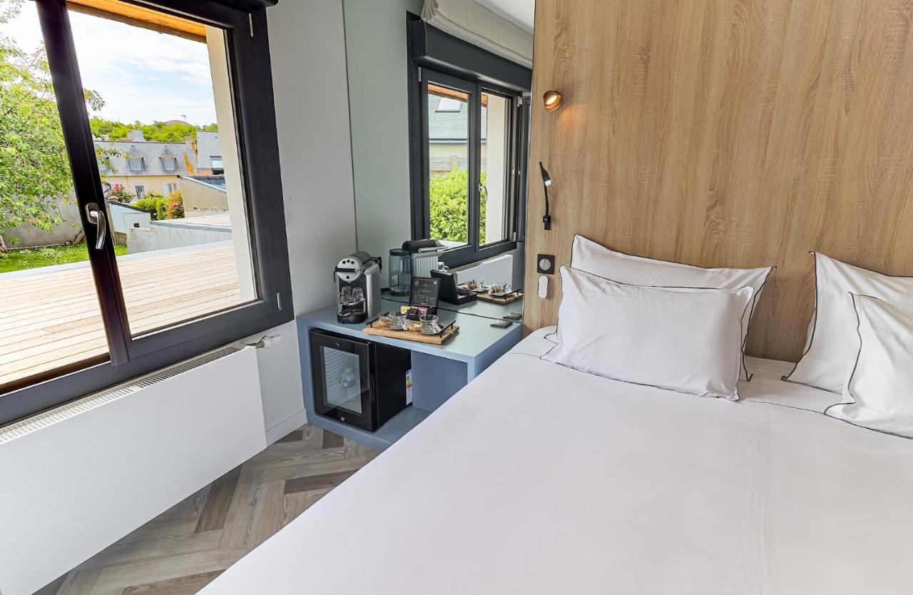 Logis Hotel Du Parc Perros-Guirec Exterior foto